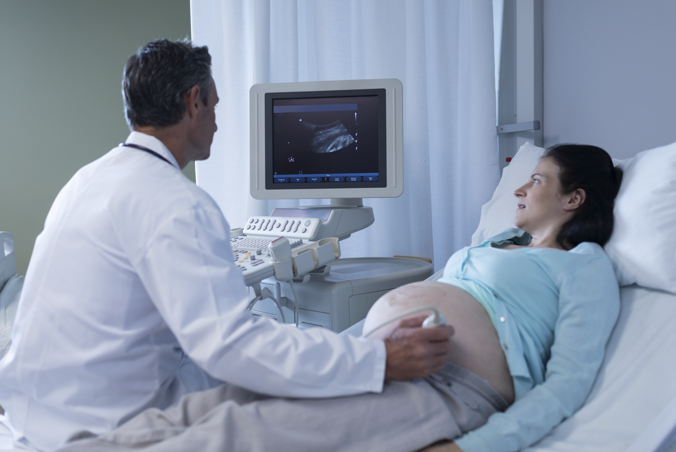 tanda janin sehat trimester kedua, perkembangan janin trimester kedua, kehamilan sehat trimester kedua, gerakan janin normal, Bunda, si Kecil
